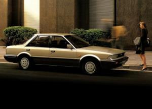 Nissan Stanza 1988 года